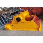 Electromagnetic vibrating feeder